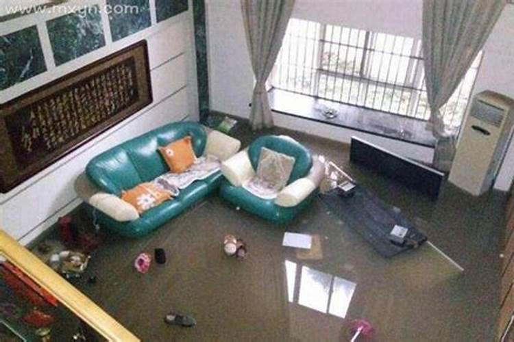 梦见下雨时自家房子漏水的预兆