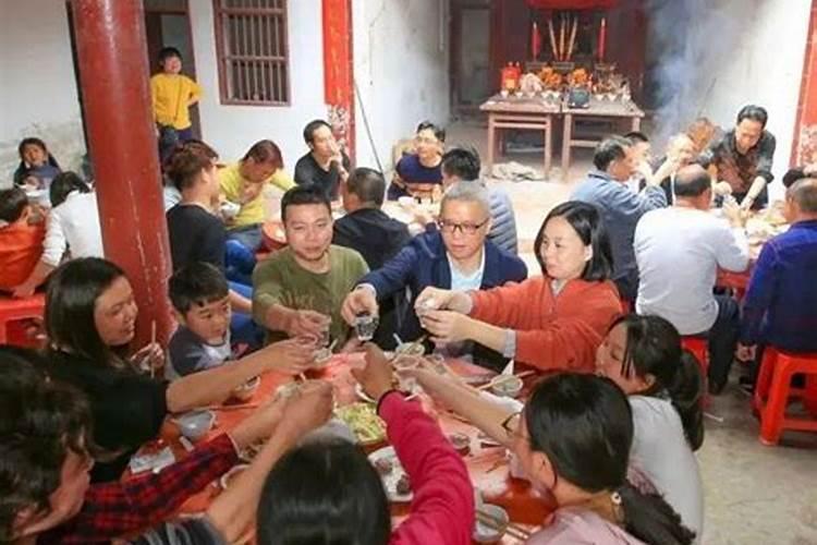 2025年属蛇本命年忌讳什么
