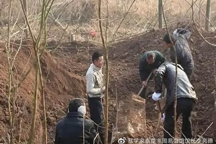 梦到去世的姥姥是什么意思 梦到去世的姥姥的寓意