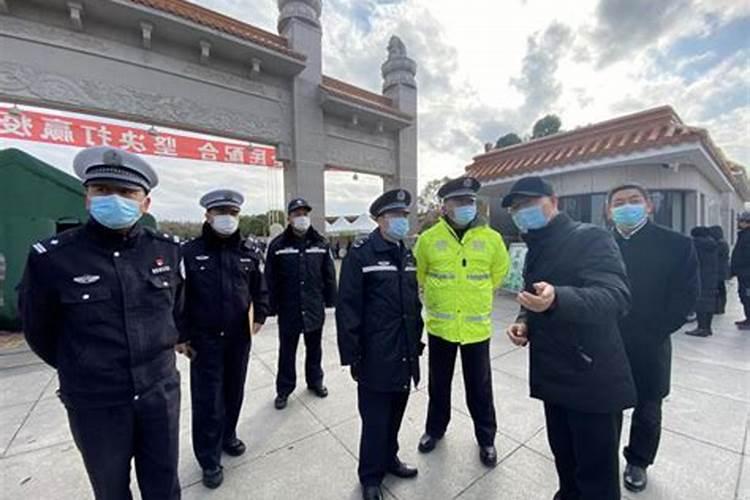 梦见和男朋友以外的人亲热的预兆