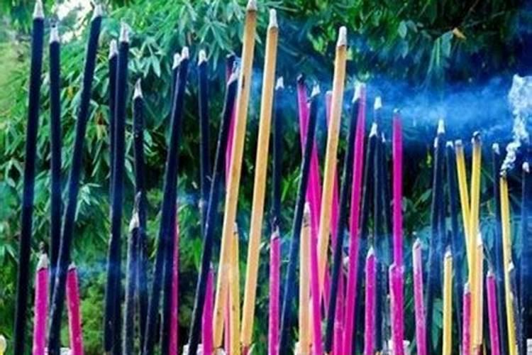 我想知道中国各种节假日的名称,来源,历史。尽量详细点