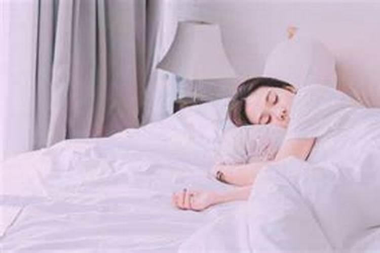 梦见差点被水冲走
