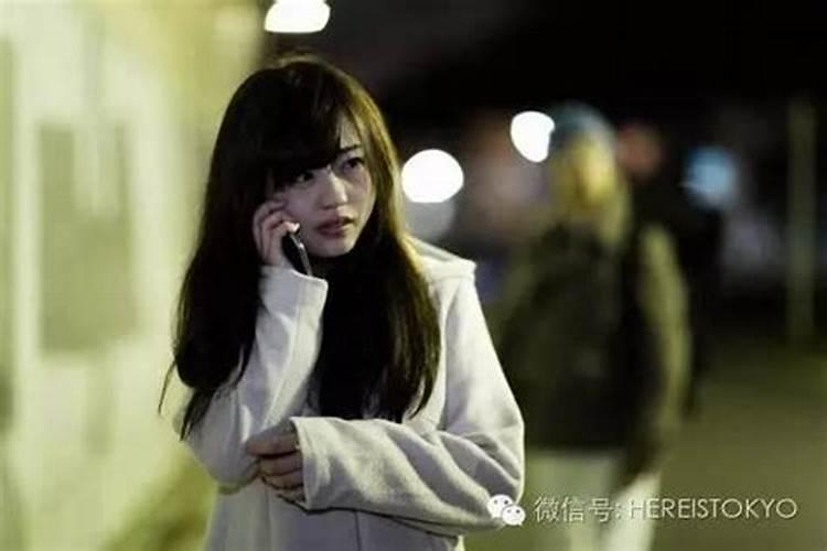 梦见我跟前男友一起逃避洪水,车子也被洪水冲走了