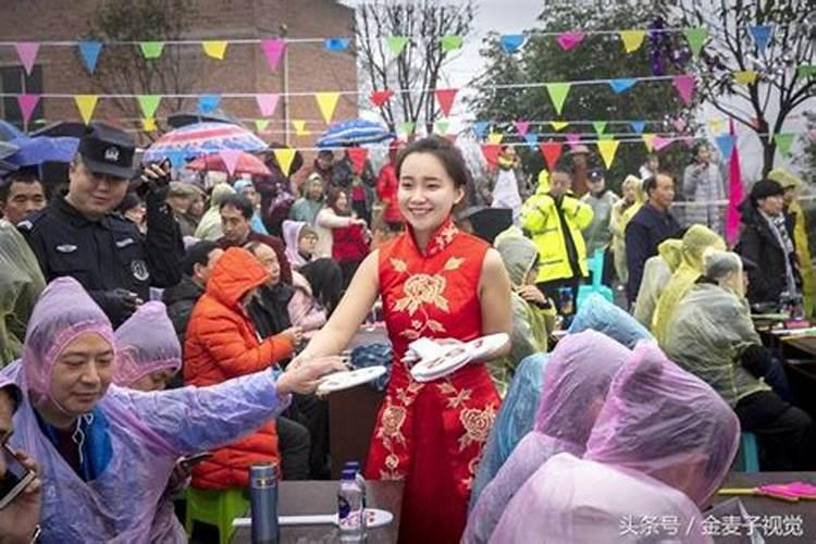 重庆铜梁龙灯艺术节展区介绍;演出时间交通指南