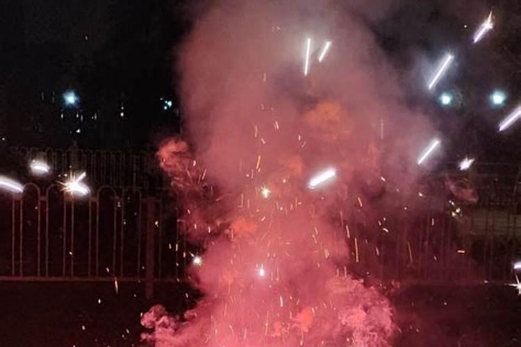 春节为什么要放鞭炮 春节要放几次爆竹