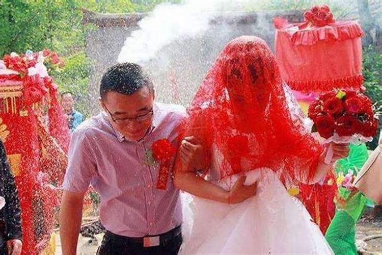 男鼠二婚与女马头婚能长久吗
