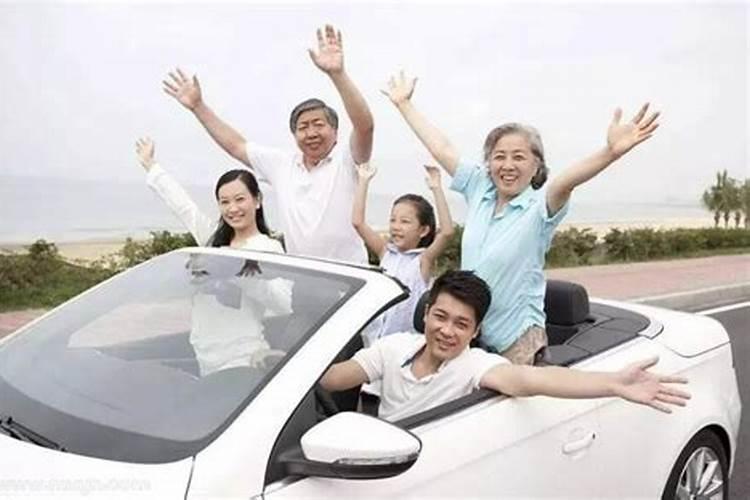 梦见在学校和别人打架斗殴的预兆