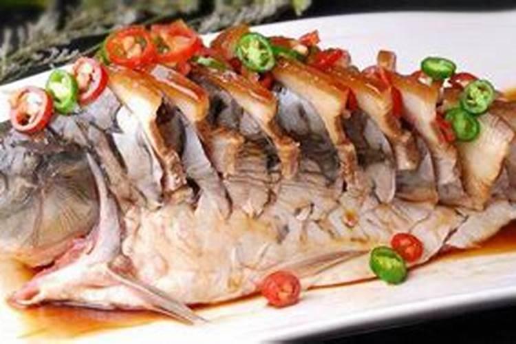 女人梦见自己吃鱼肉什么意思