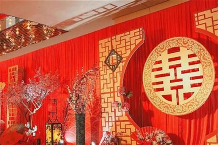 我们两口子都属蛇本命年能结婚吗？