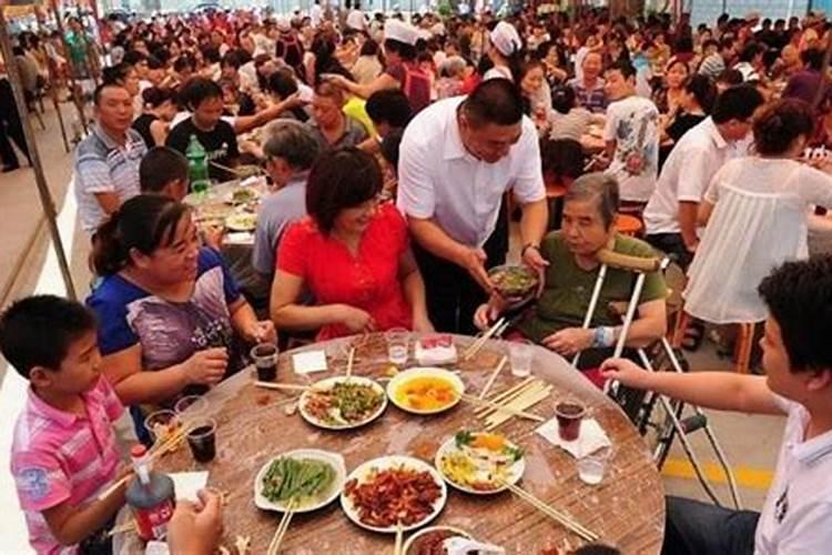 梦见给老人做寿宴