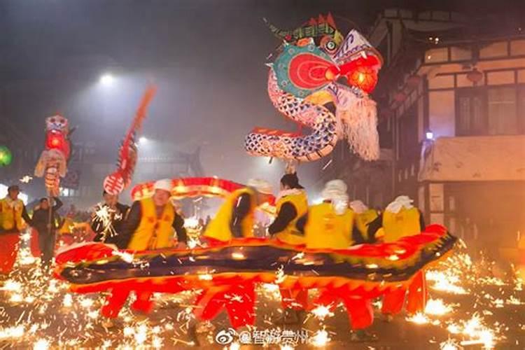 元宵上坟点灯是什么意思？