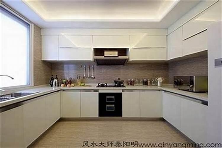 风水大师教你厨房应该怎么布置？