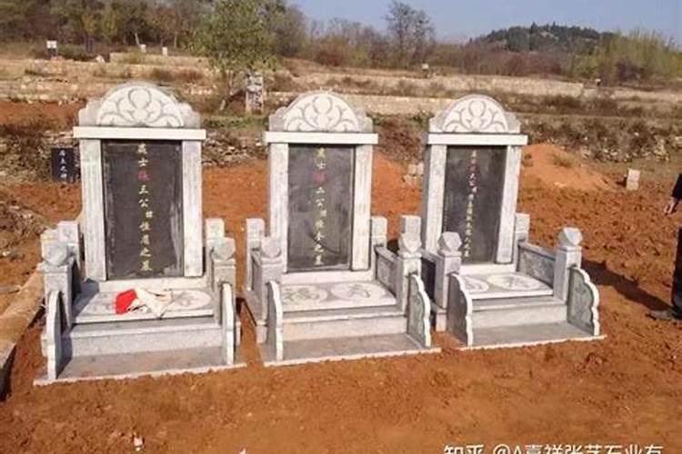 梦到墓碑是什么意思 梦到墓碑具体是什么意思