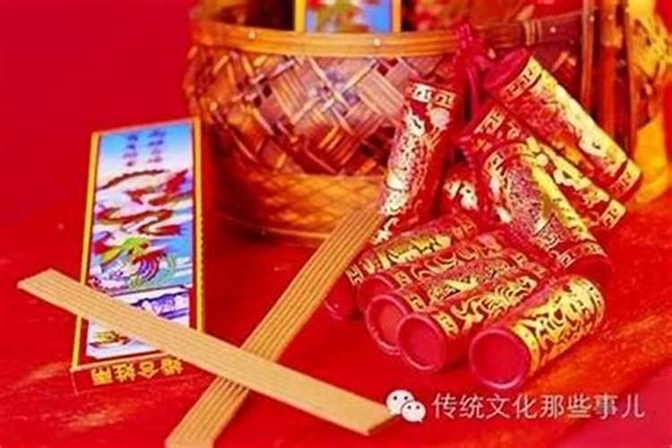 女儿出嫁回门放鞭炮从里往外放好不好？