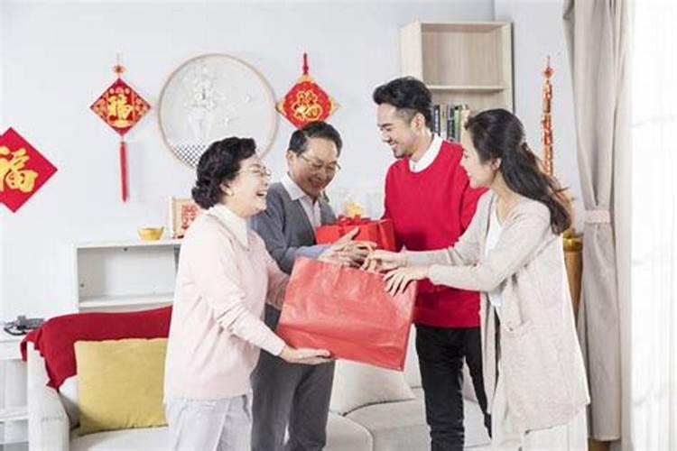 过春节串亲戚拿多少样东西比较妥当