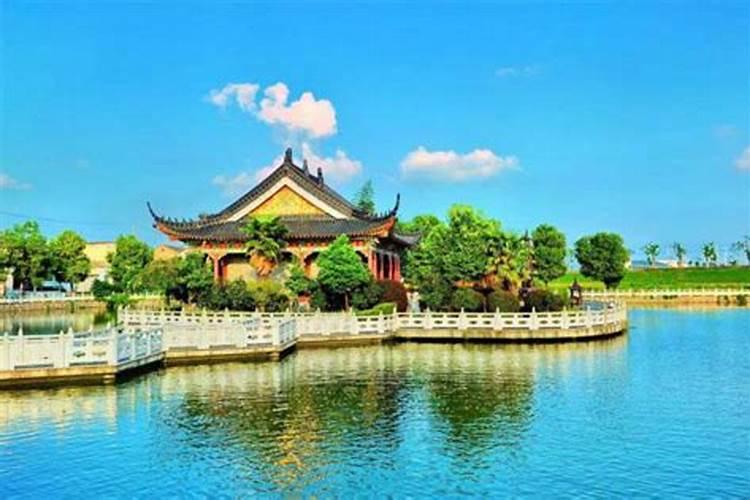 迎财神去寺庙还是道观迎财神去哪里比较好