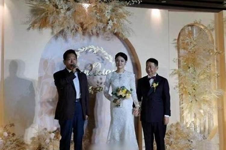 梦见自己的老板和老板娘