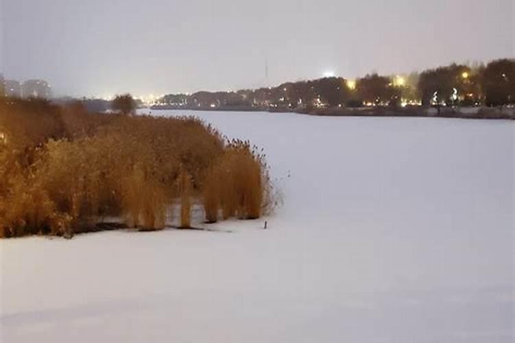 正月初二下雪意味着什么寓意？