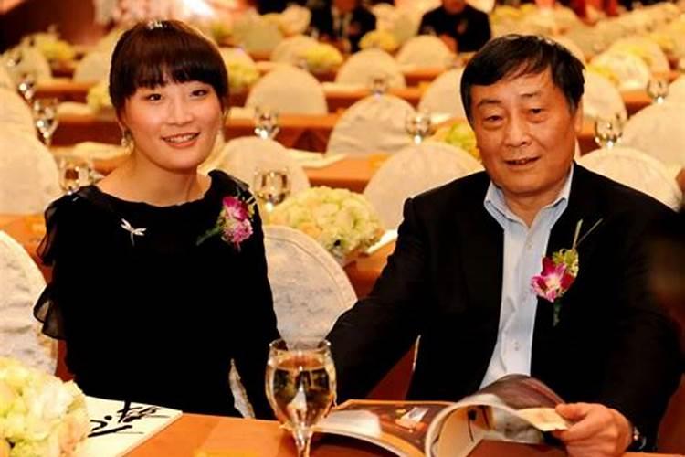 梦见和死了的叔叔说话的预兆
