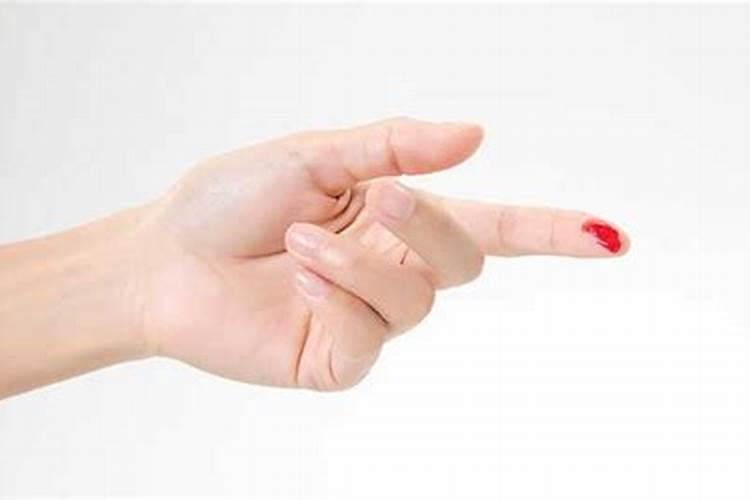 梦见陌生男人闯进我家,女人梦见有人破门而入