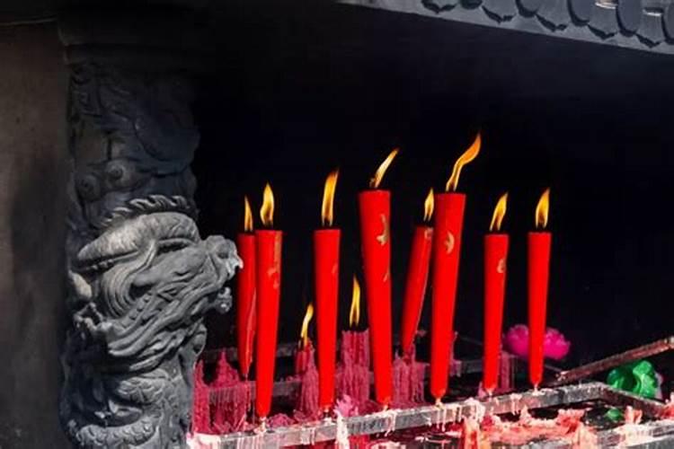 梦见已死了的人要抓鱼的预兆