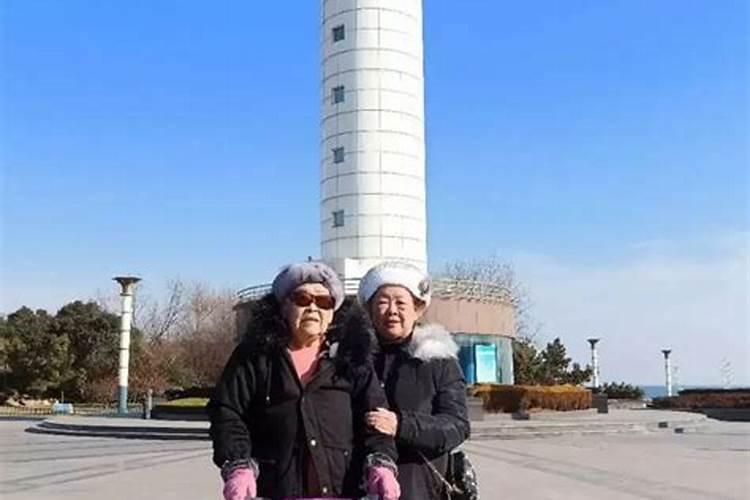 梦见梦死去的爷爷摔下头流血的预兆