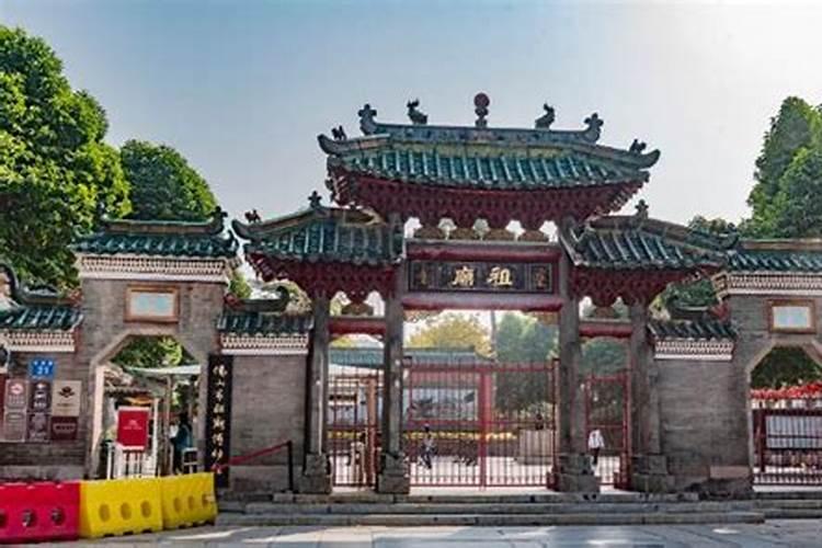 梦见相爱的人出轨的预兆