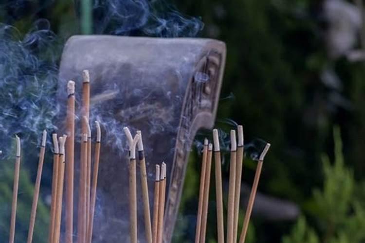 人死后烧纸真的有用吗？我爷爷道出了真相