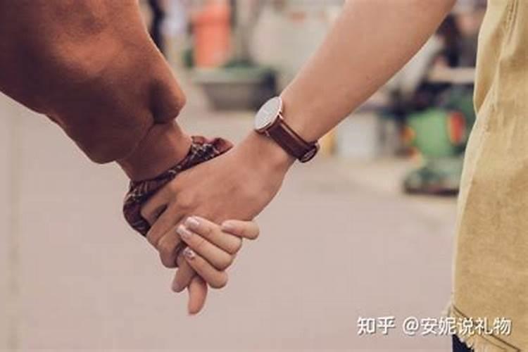 男方母亲突然要八字 不知道什么意思 才见过两次吗？
