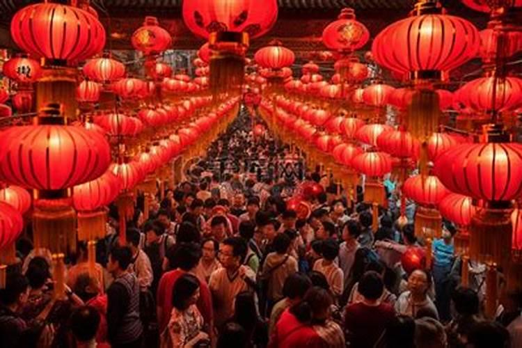 梦见把车开水里了的预兆