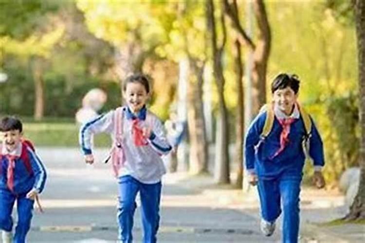 梦到自己肚子大即将临盆 梦见自己大肚子要生了代表什么预兆