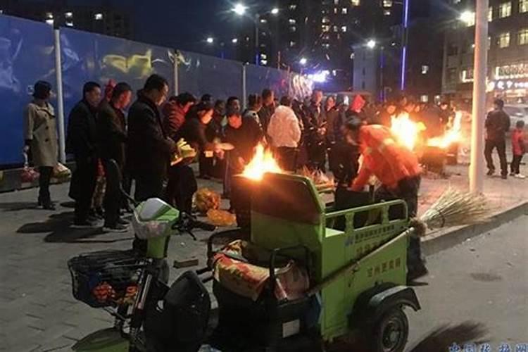 鬼节十月初一马上到了,为了环保不提倡烧纸,哪种方法祭奠逝去的亲人最合...
