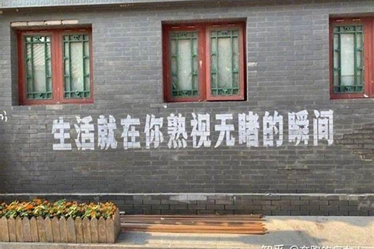 梦见别人死了在梦里哭泣是什么预兆？
