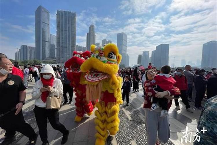 梦见吃鸭子有什么预兆？是什么意思？