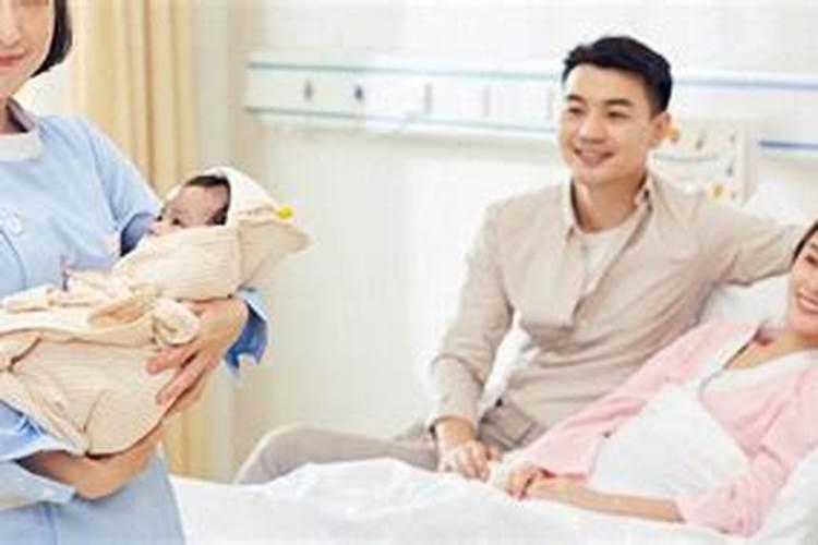 男人梦见女人坐月子是什么意思？