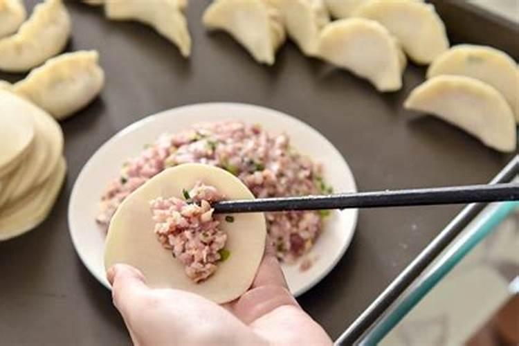 梦到包饺子预示着什么 梦到包饺子的寓意