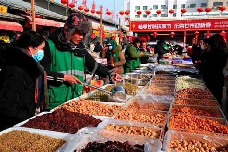畅游黄山歙县徽州古城的美食打卡指南是什么？
