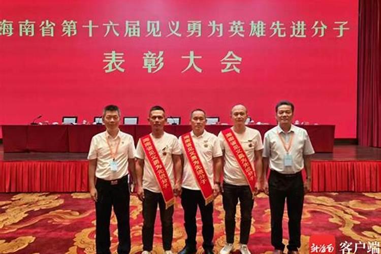 女人梦见自己头顶秃了