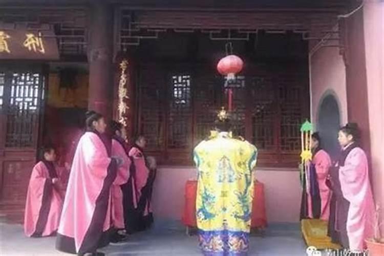 梦见楼上发水把自己家淹了什么寓意