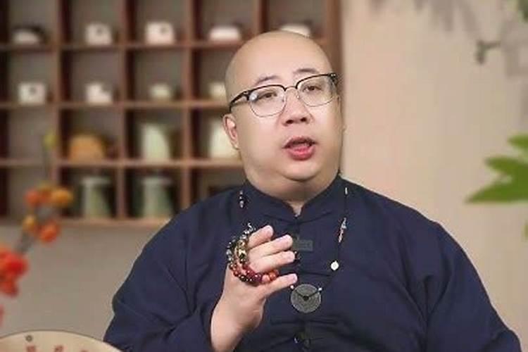 本人1996年十月初一酉时出生,男性,请问八字命理如何？