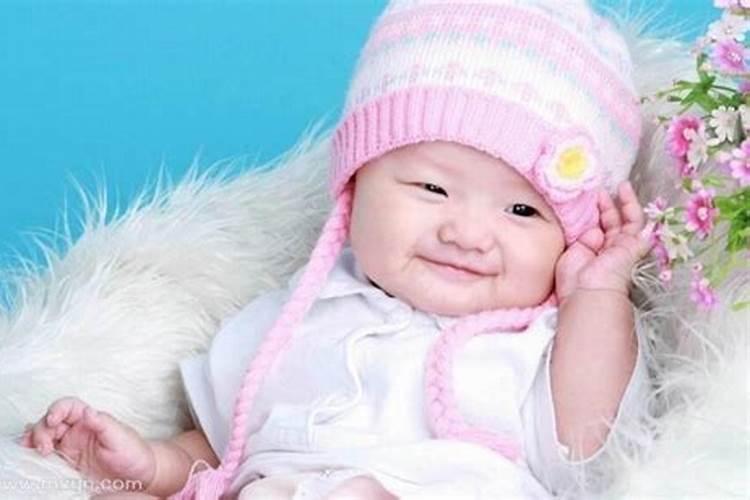 我梦见一个非常漂亮的年轻美女,她自称是我未来的女儿,可我又没对象,哪...