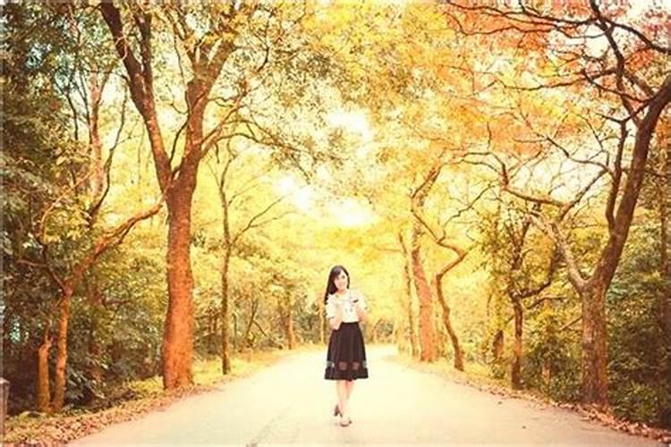 妈妈属鸡女儿属虎,老是吵架有没有办法呢