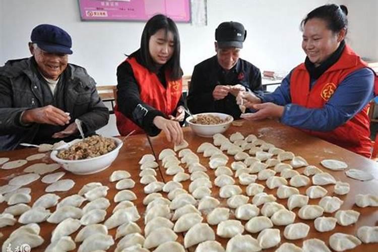 2025年正月初二宝宝该如何起名 蛇宝宝名字霸气稳重