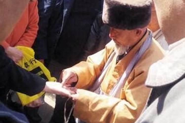 属龙2024年本命年要提前化太岁吗,属龙本命年什么时候化太岁最好