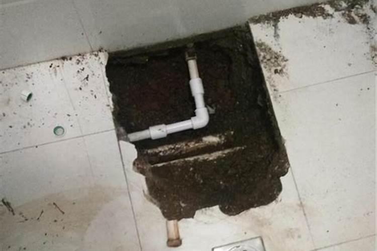 梦见卫生间房房顶漏水的预兆