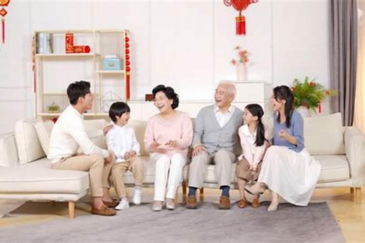 梦见一家人在一同很开心