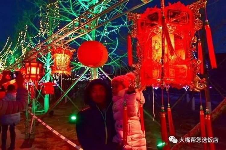 周公解梦梦见和分手的情人睡在一起,周公解梦梦见和情人在一起睡觉