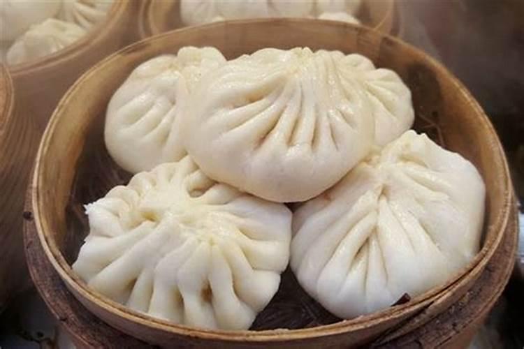 梦见死去的奶奶给我包子吃