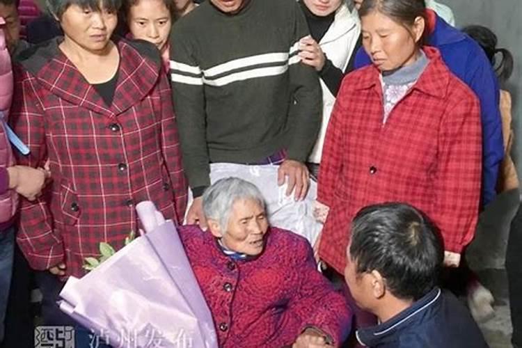 孩子被去世老人缠的症状,孩子被去世老人缠着会发烧吗