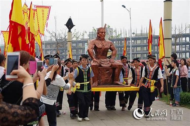 梦见大榕树是什么意思？
